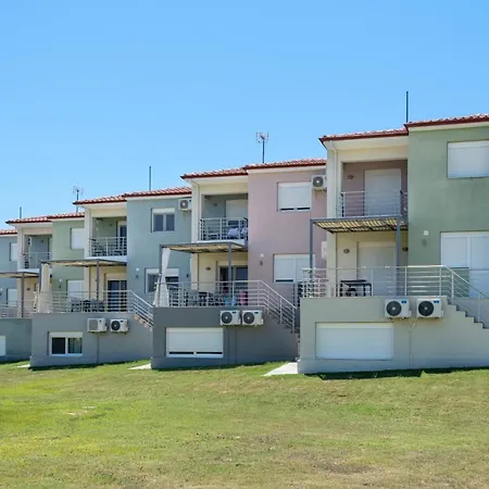 Palm Tree Maisonettes #feelslikehome
